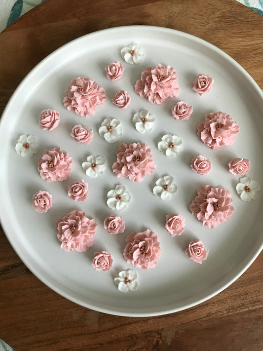 New! Pink Vintage Royal Icing Flowers Kit