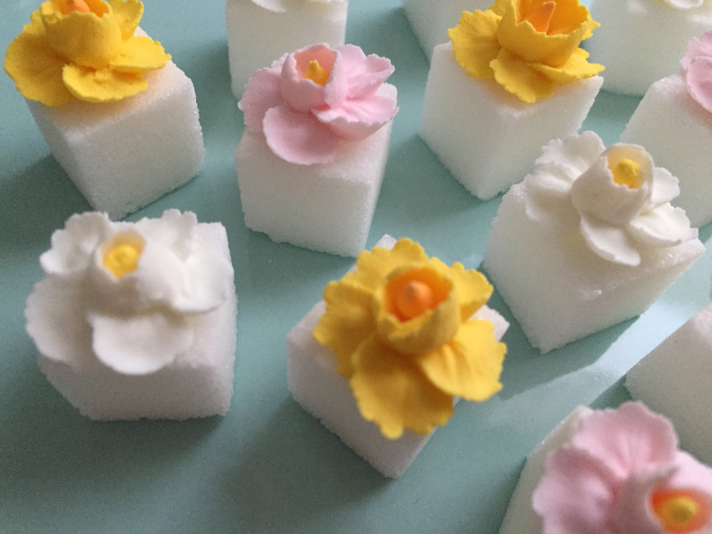 Royal Icing "Petite Fleurs" Collection